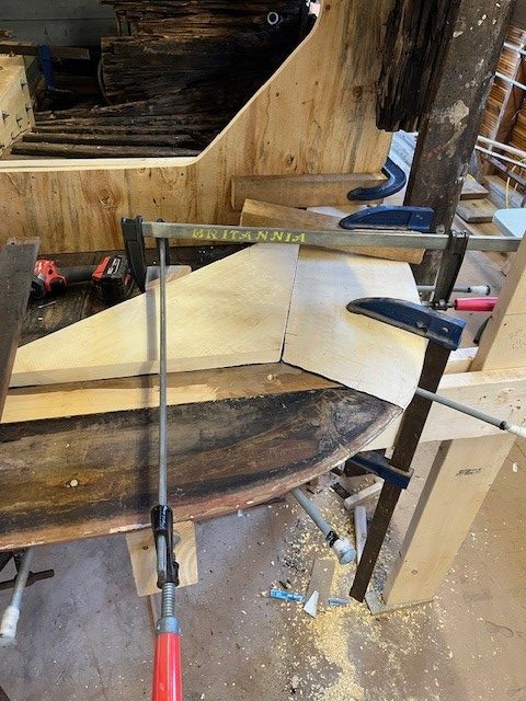 Braces used to fasten and shape stern to Crystal S